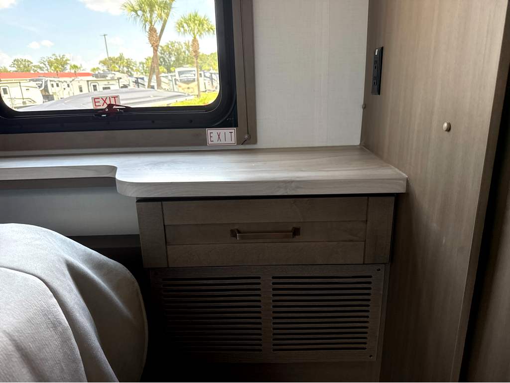 2027 ENTEGRA COACH ODYSSEY 30Z - Image 31