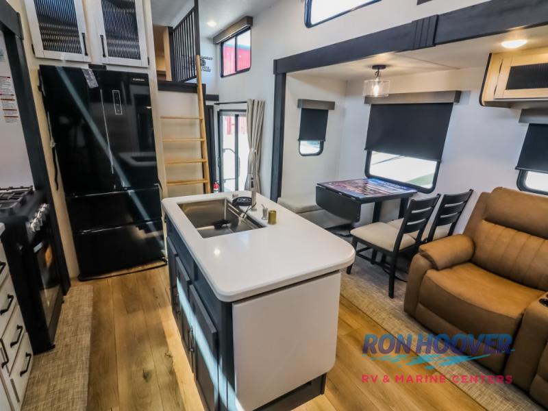 2026 PALOMINO PUMA 421LFT - Image 12