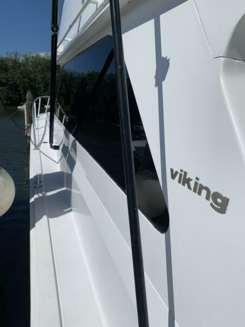 2000 Viking 50 Convertible Sportfish - Image 8