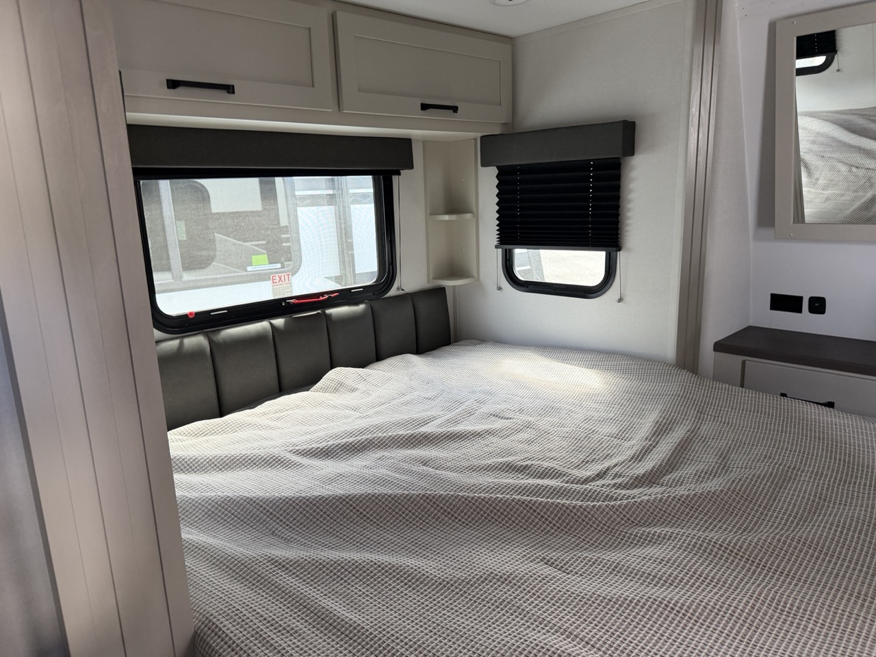 2026 Grand Design Momentum G-Class 31G - Image 18