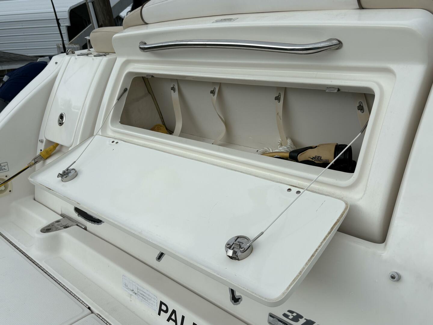 2012 Sea Ray 310 Sundancer - Image 8