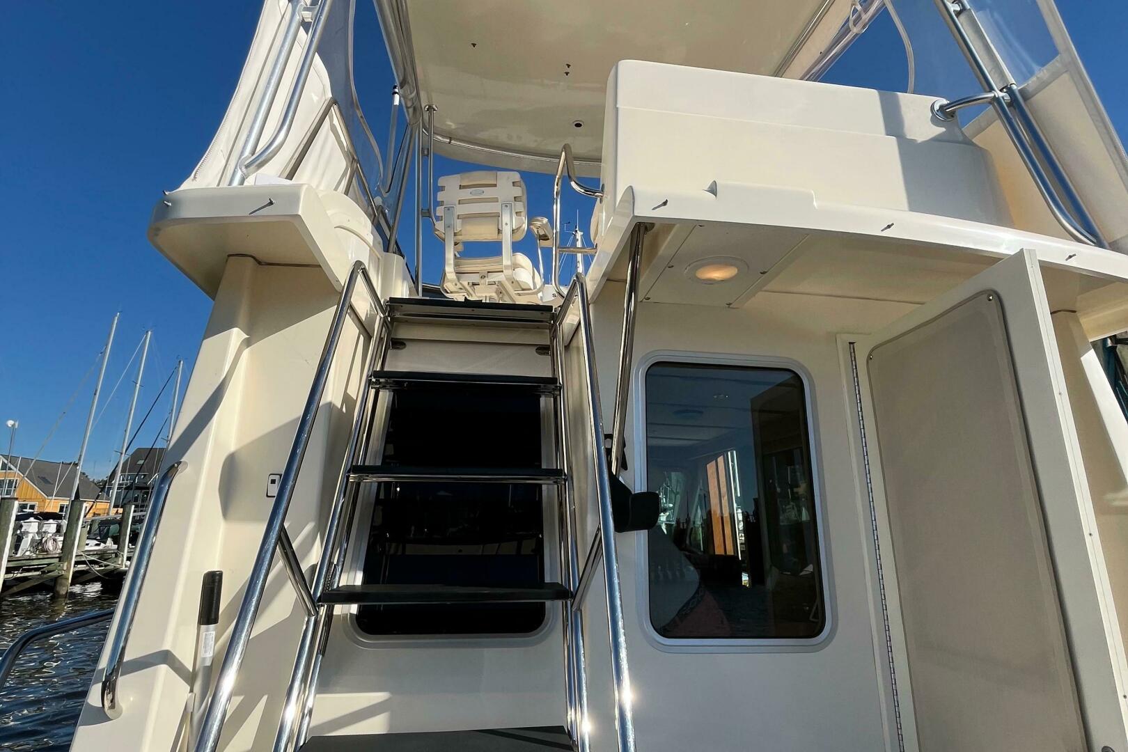2006 Sabreline 36 Flybridge - Image 11