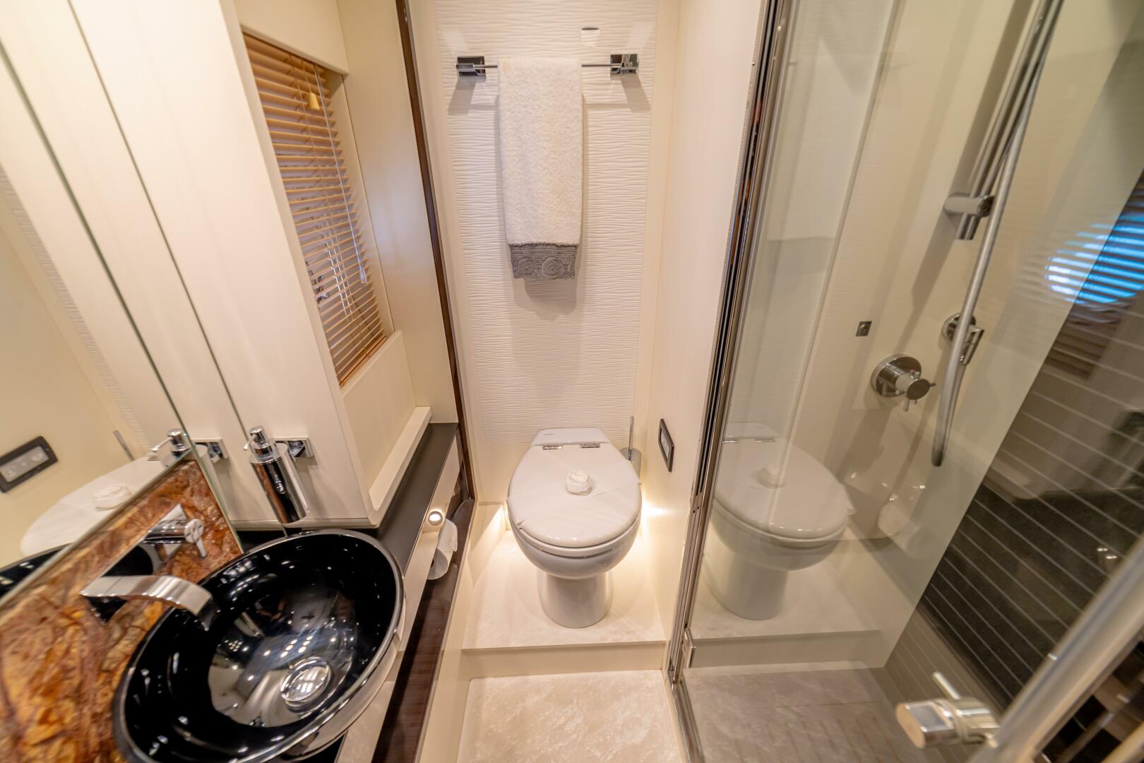 2017 Azimut 77S - Image 81