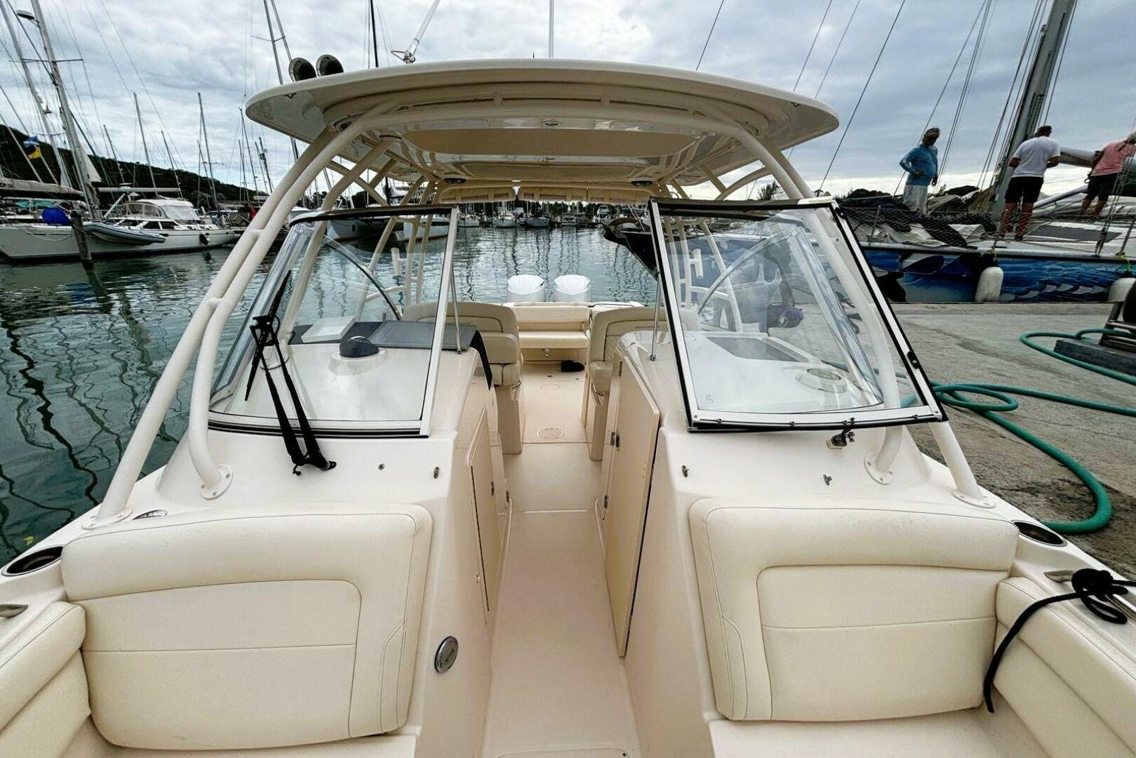 2021 Grady-White Freedom 285 - Image 11