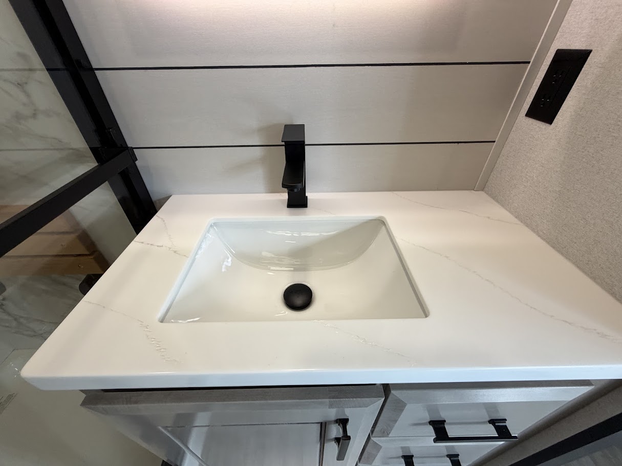2027 JAYCO PINNACLE 32RLTS - Image 39