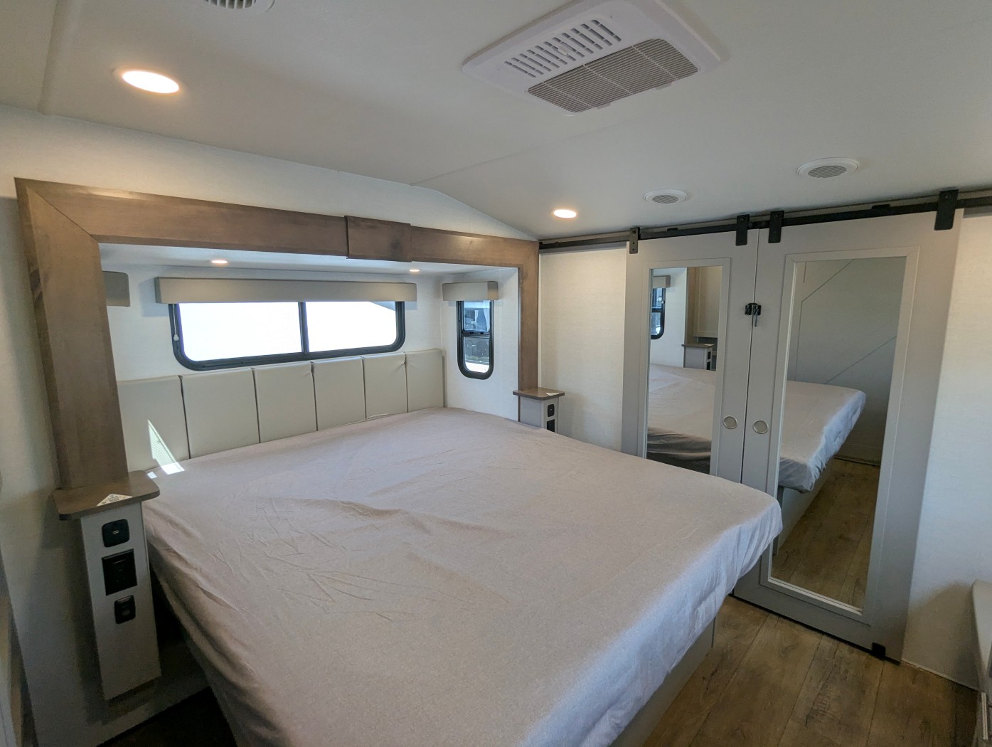 2026 Alliance RV Avenue 38DBL - Image 9