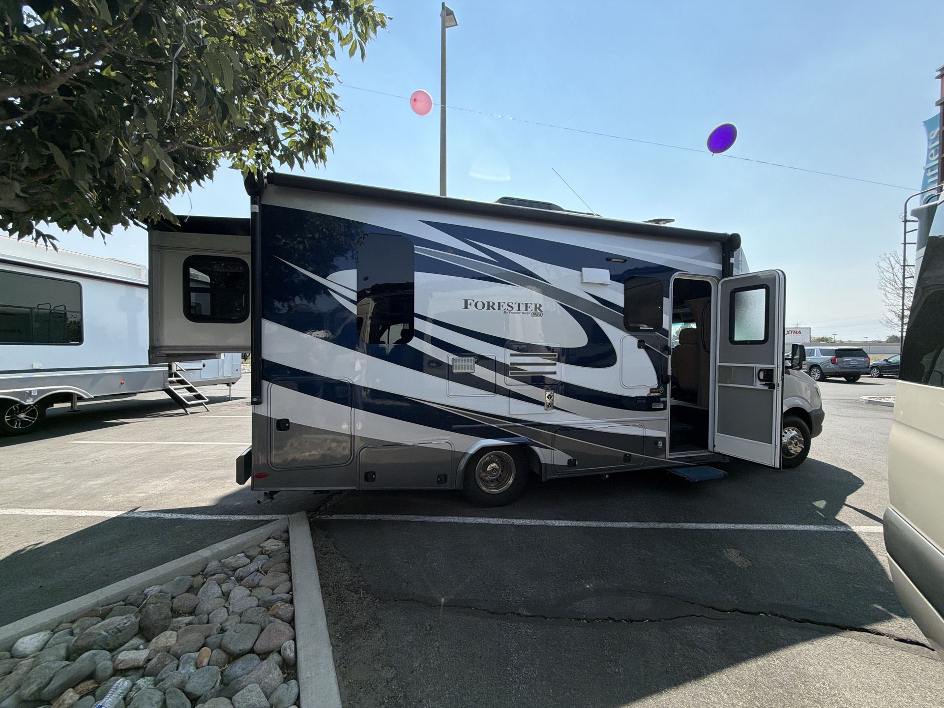 2018 Forest River Forester 2401R MBS - Image 9