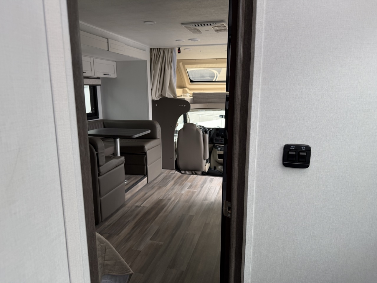 2026 Entegra Coach Odyssey 24B - Image 15