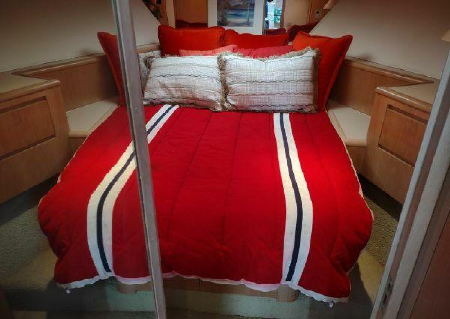 1996 Hatteras 50' Sport Deck - Image 51