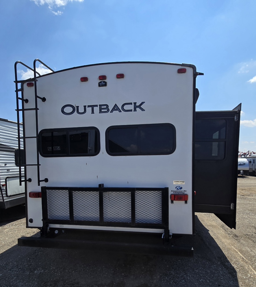 2019 Keystone Outback 300ML - Image 6