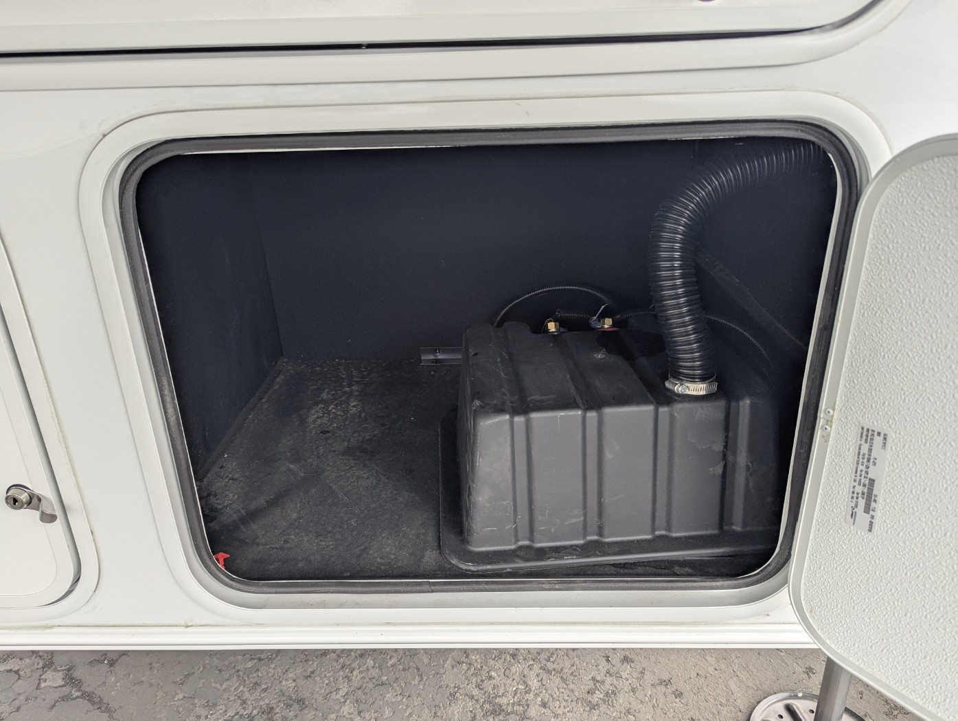 2027 Alliance RV Paradigm 310RL - Image 5