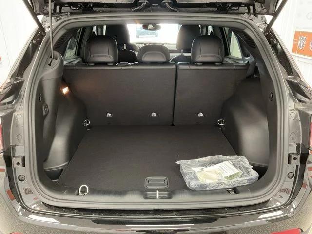2026 Jeep Compass Latitude Altitude 4x4 - Image 7