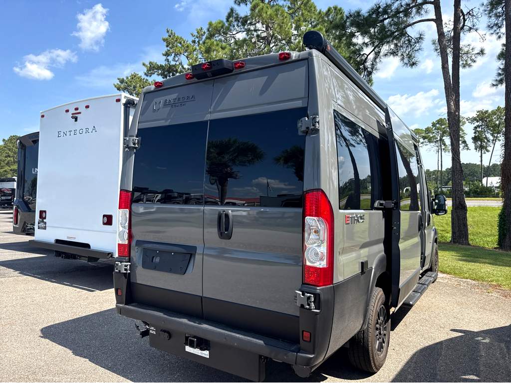 2027 ENTEGRA COACH ETHOS 20T - Image 5