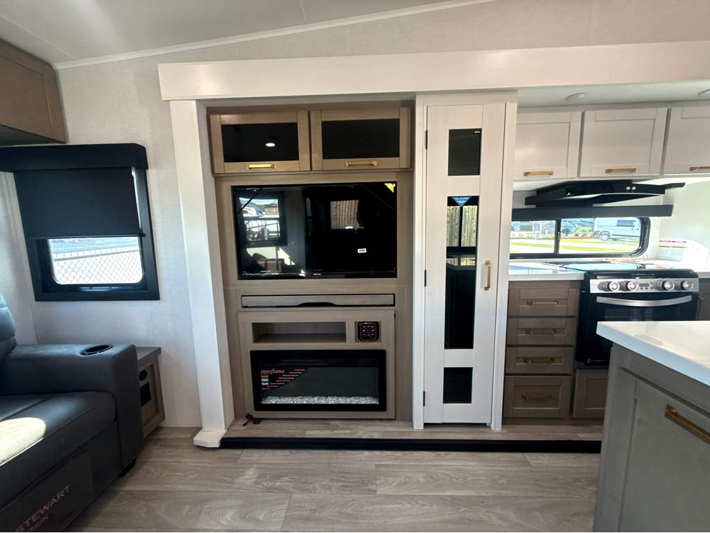 2027 JAYCO EAGLE 29RLC - Image 13