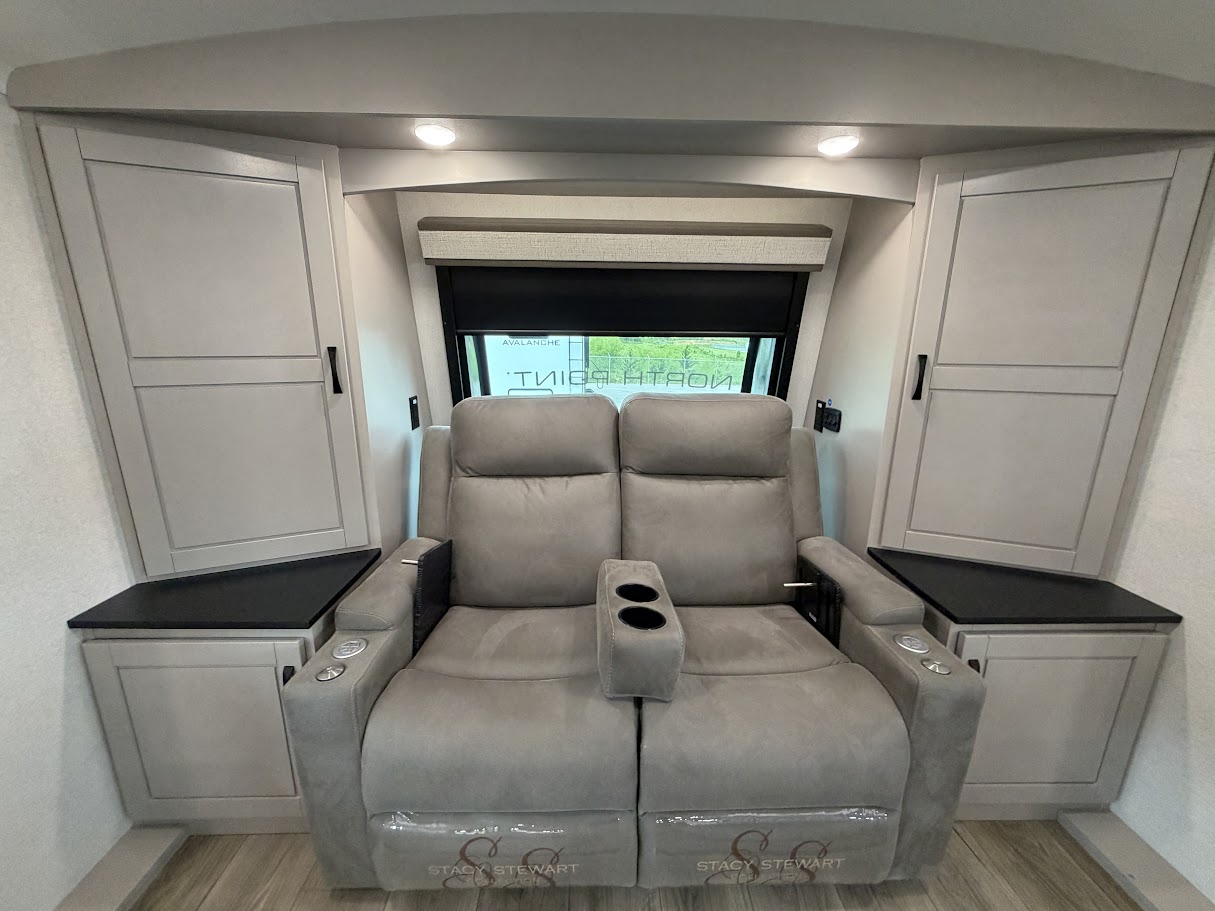 2026 JAYCO NORTH POINT 382FLRB - Image 16