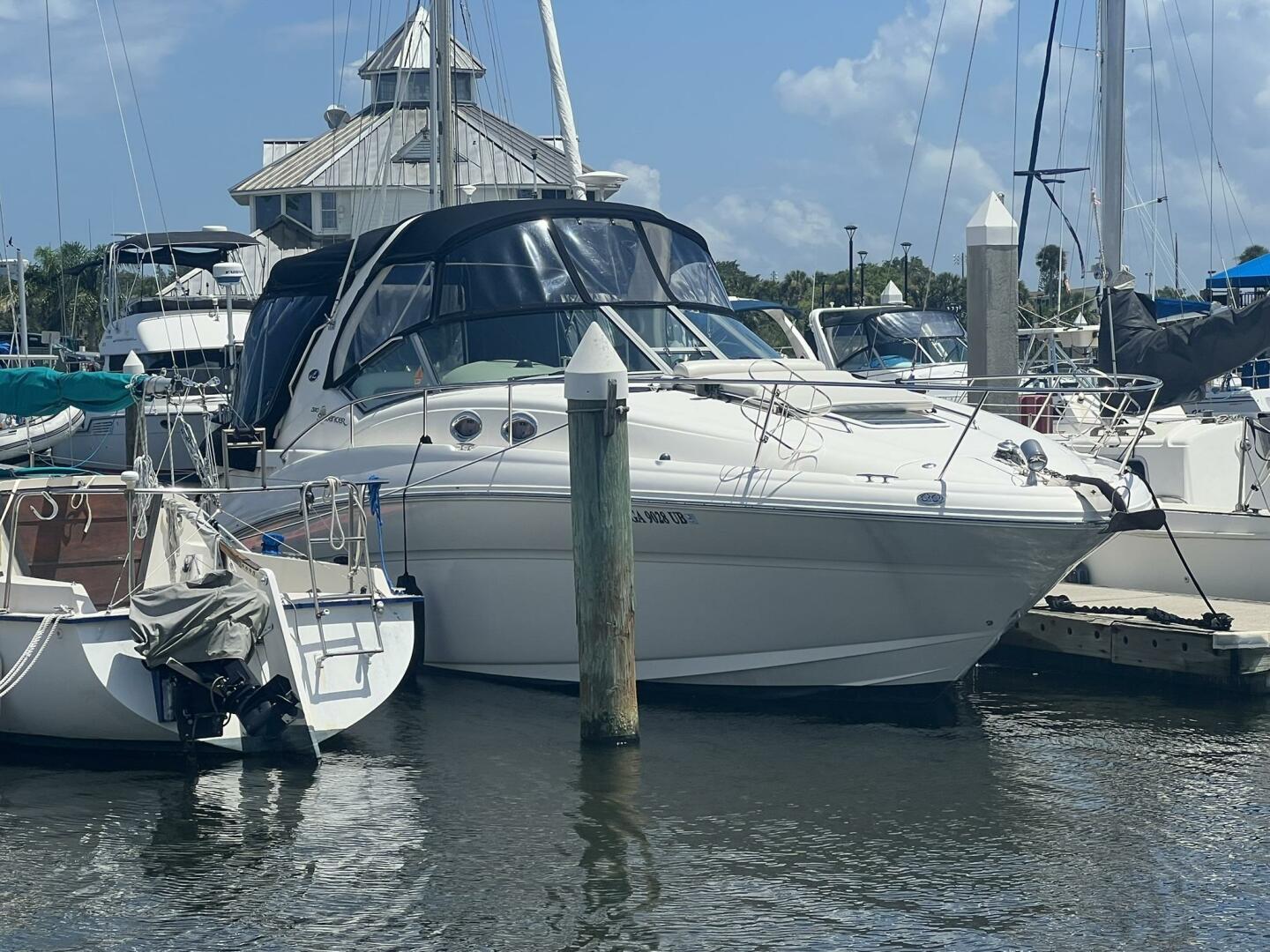 2003 Sea Ray 320 Sundancer - Image 4