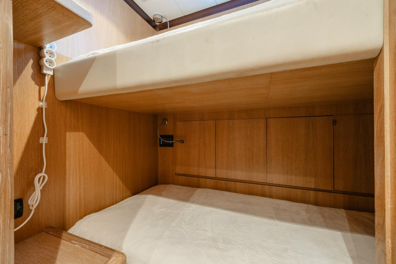 2007 Overmarine Mangusta 130 - Image 41