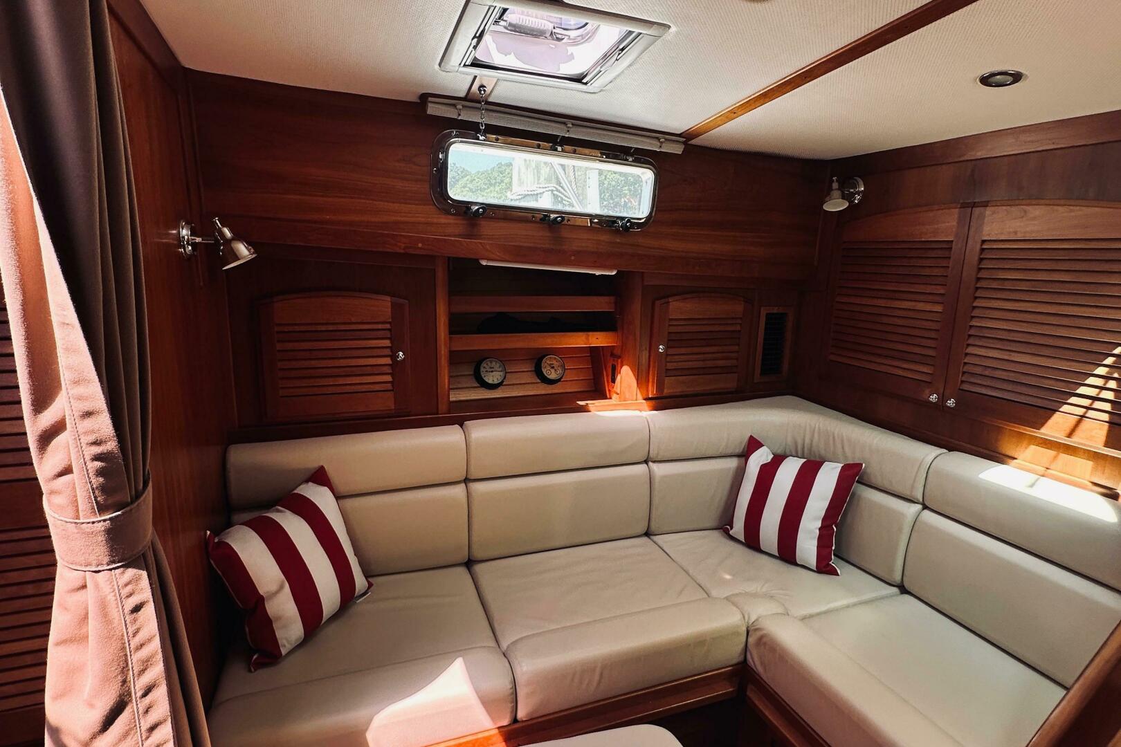 2007 Sabre 34 Express - Image 60