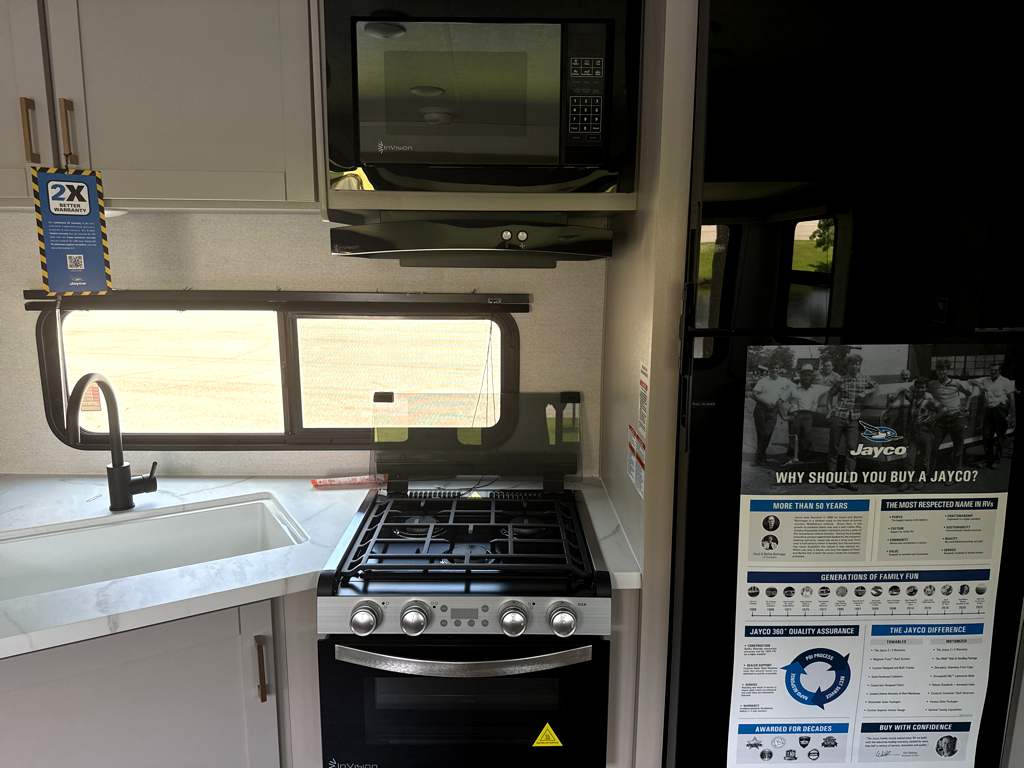 2027 Jayco Jay Flight SLX 261BHS - Image 10