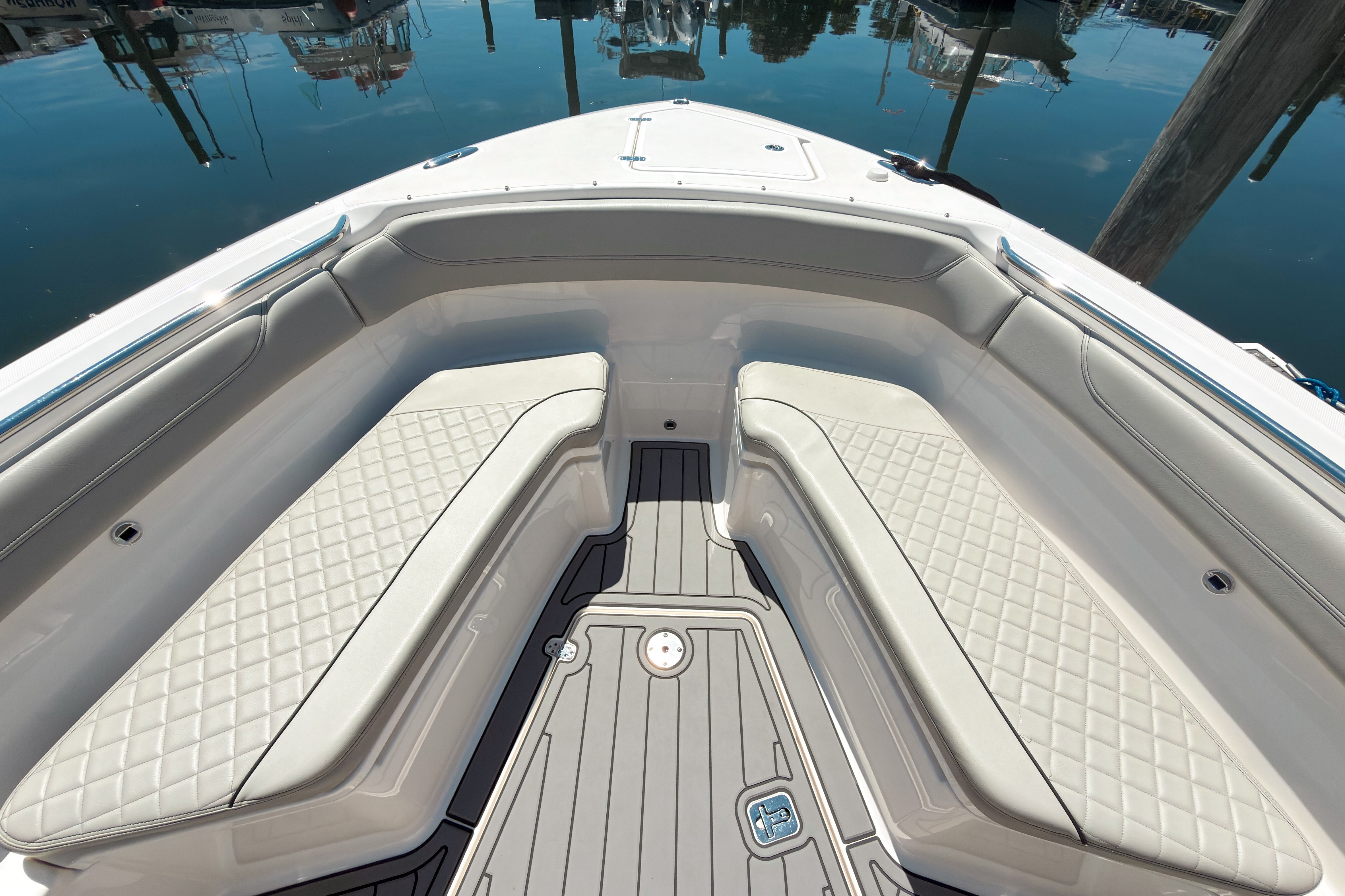 2022 PURSUIT S 288 Sport Base - Image 13