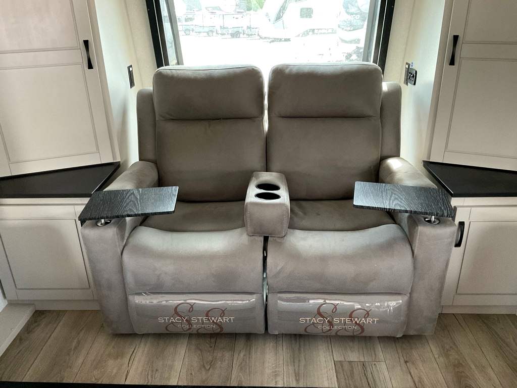 2026 JAYCO NORTH POINT 382 FLRB - Image 11