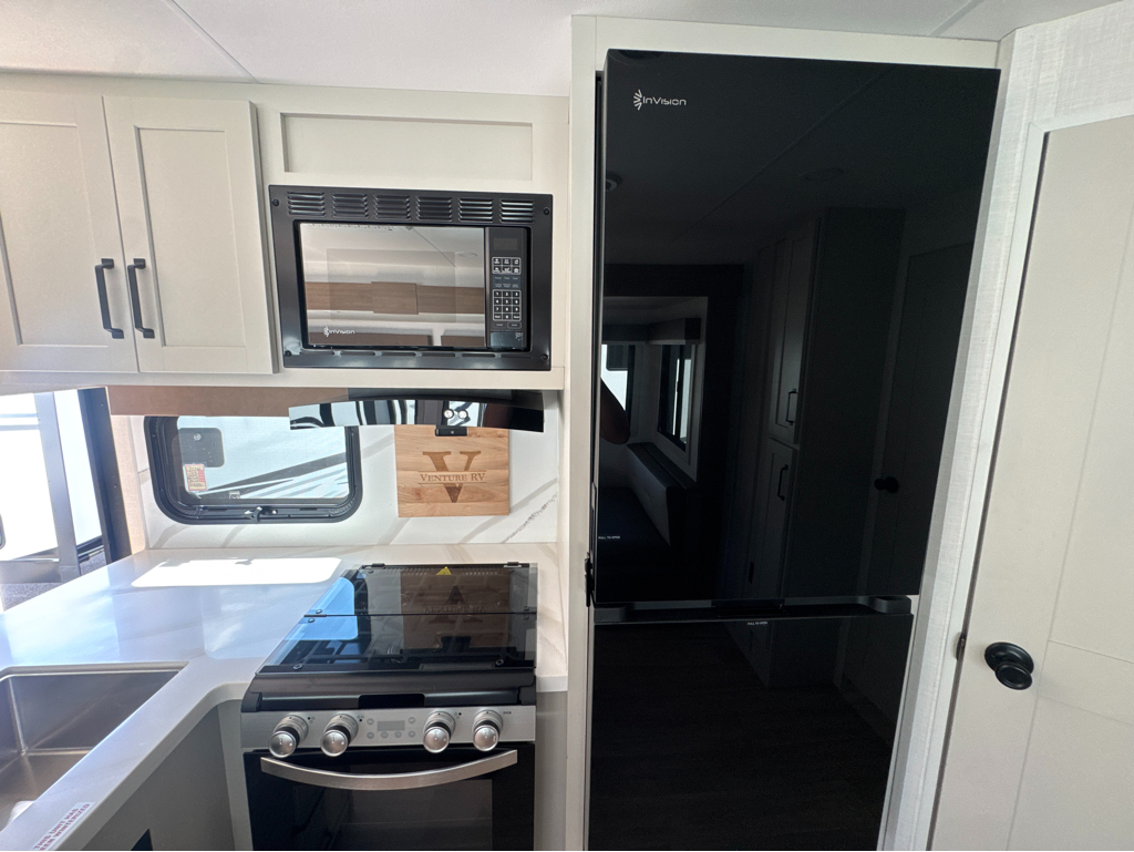 2027 VENTURE RV SPORTTREK 343VBH - Image 23