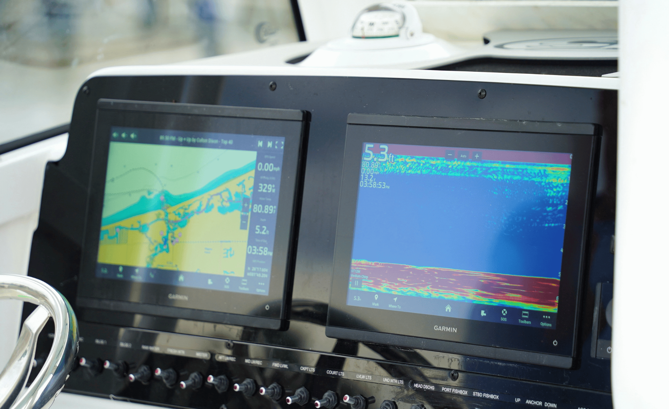 2027 SEA HUNT ULTRA 265SL - Image 28