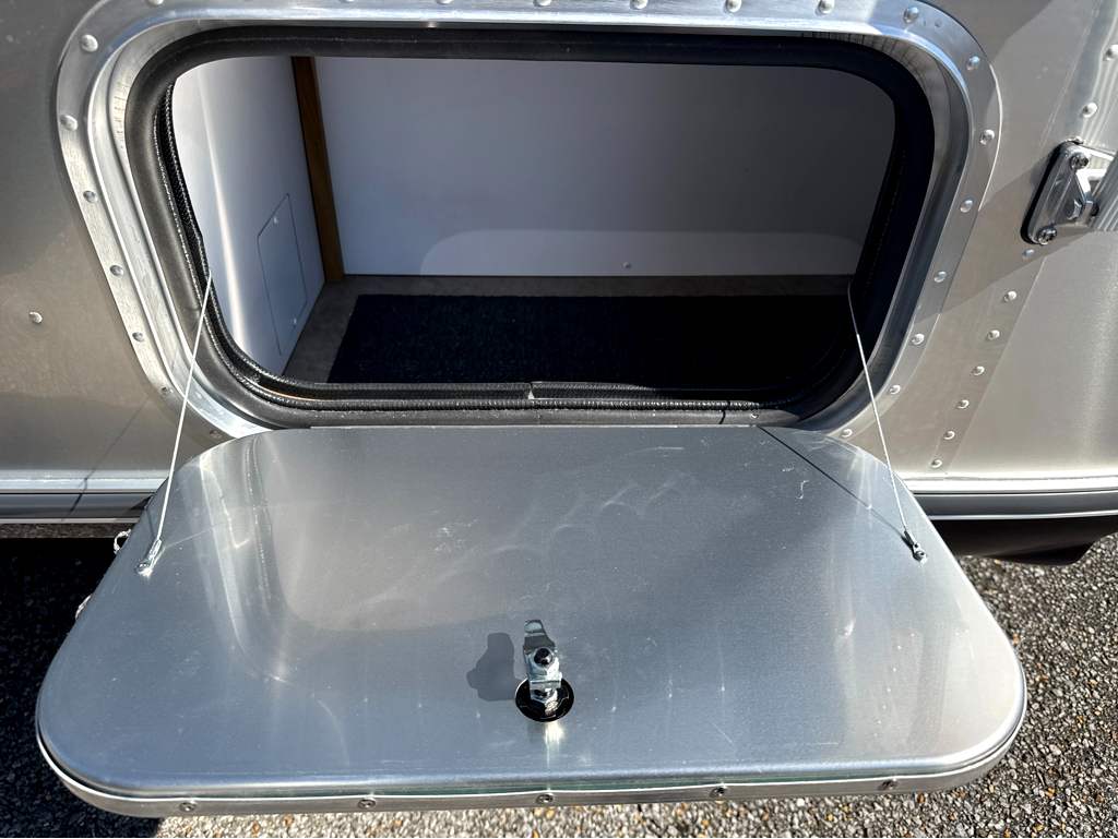 2026 AIRSTREAM TRADE WIND 25FBT - Image 9