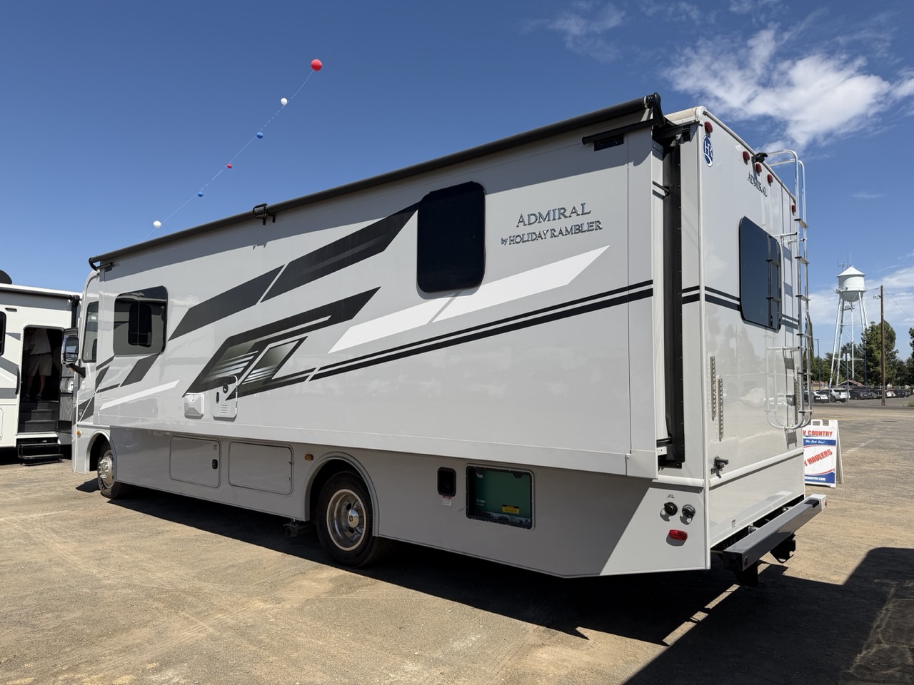2026 Holiday Rambler Admiral 29M - Image 2