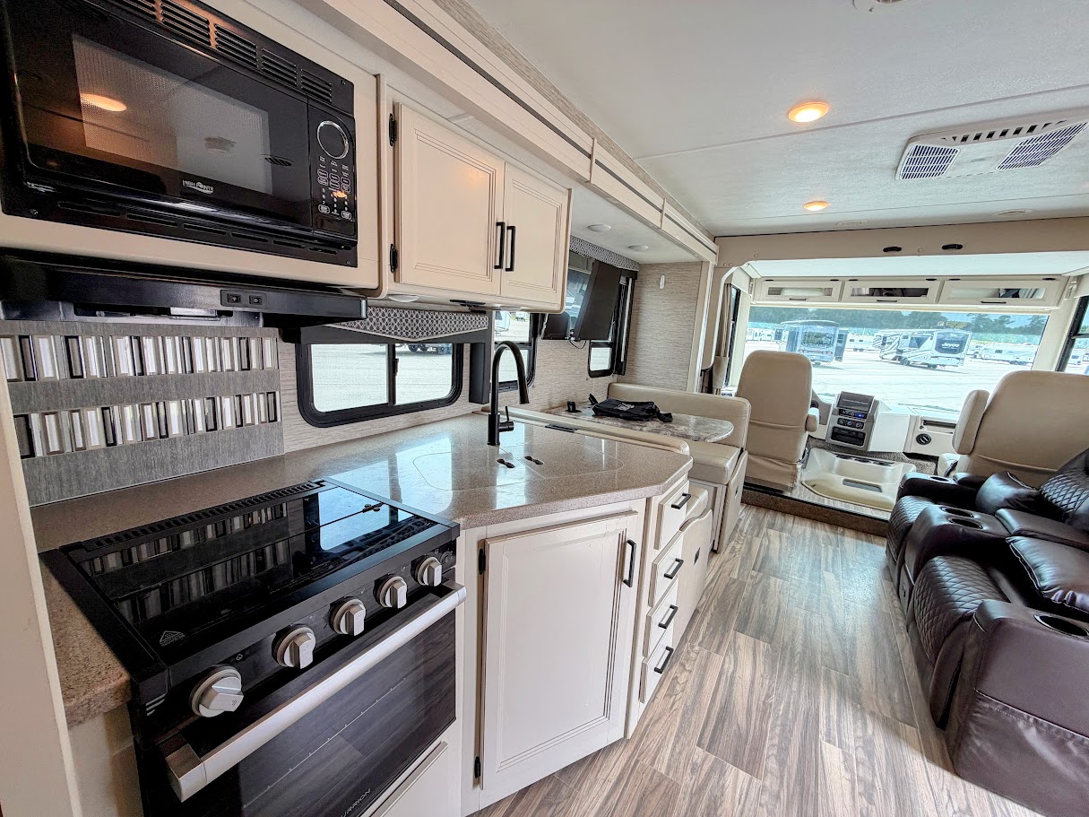 2023 THOR MOTOR COACH ACE 32B - Image 30