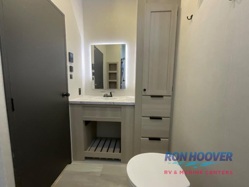 2026 FOREST RIVER 37GALLEY - Image 33