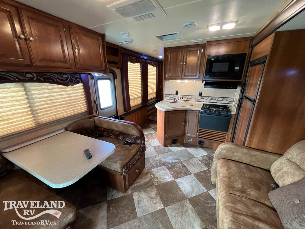 2015 Forest River LEPRECHAUN 317SA - Image 3