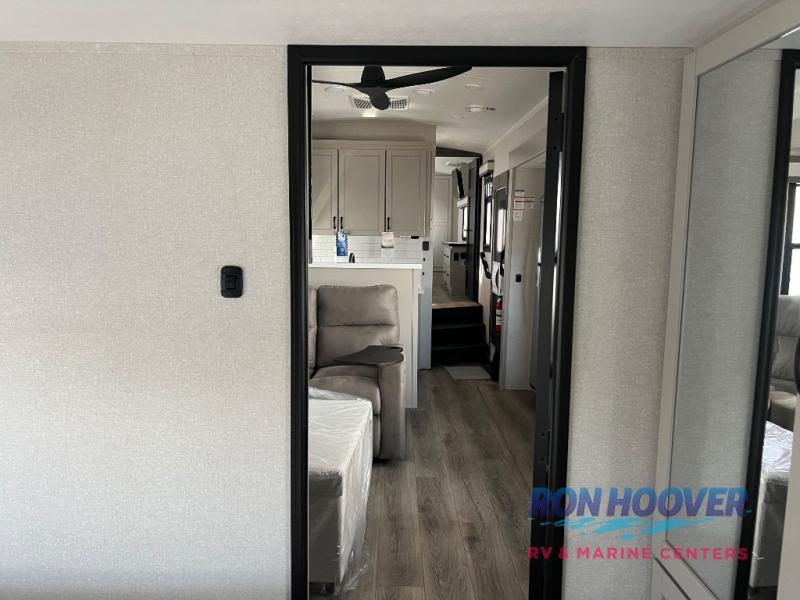 2026 JAYCO NORTHPOINT 395DSDB - Image 28