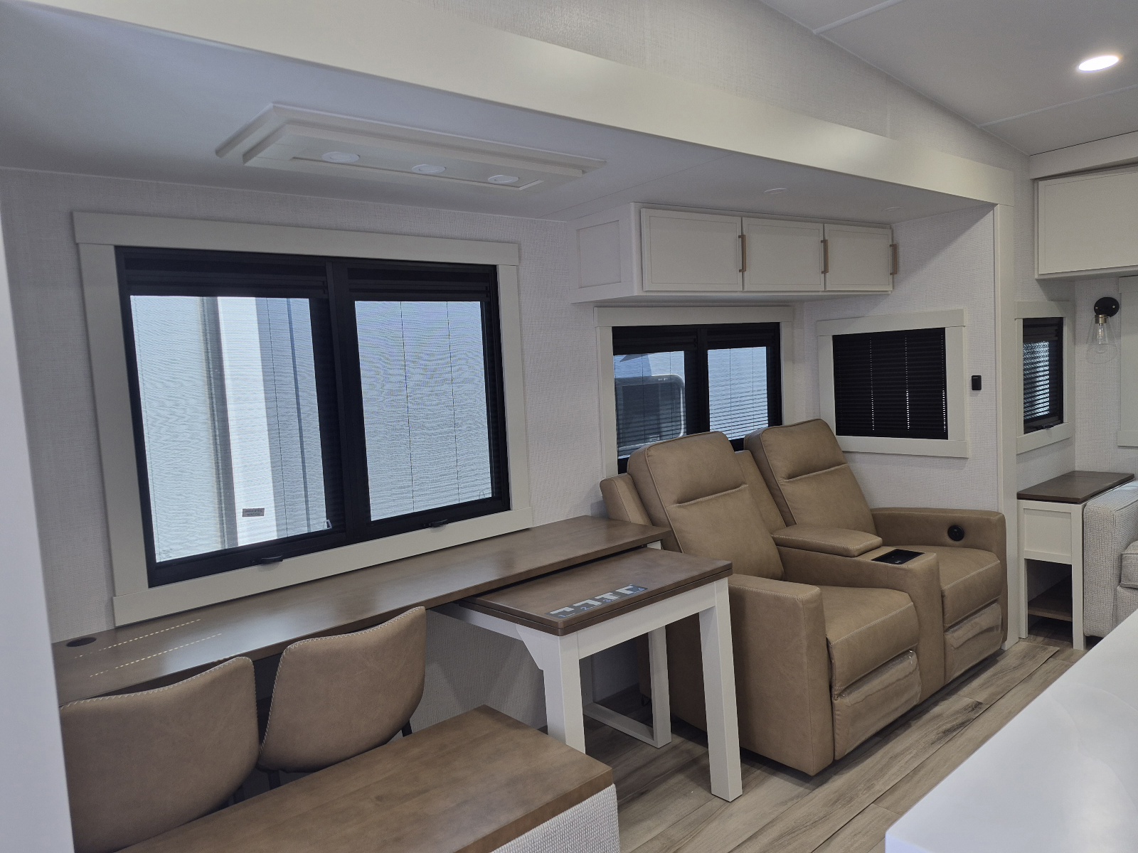2027 Brinkley RV Model Z 3100 - Image 5