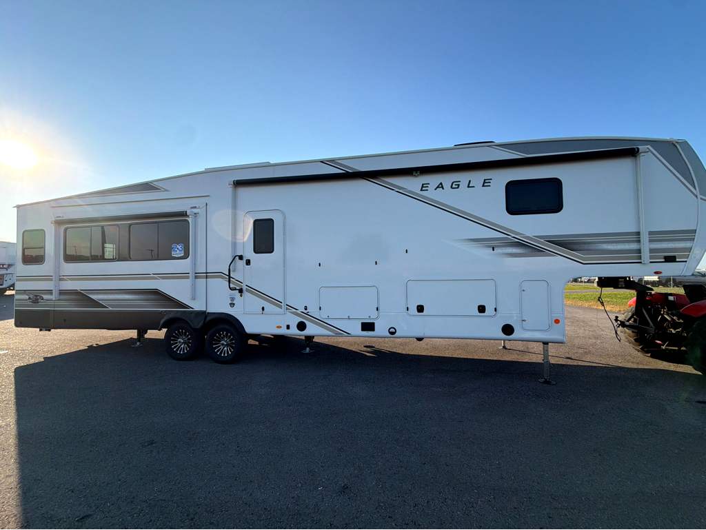 2027 JAYCO EAGLE 355MBQS - Image 2