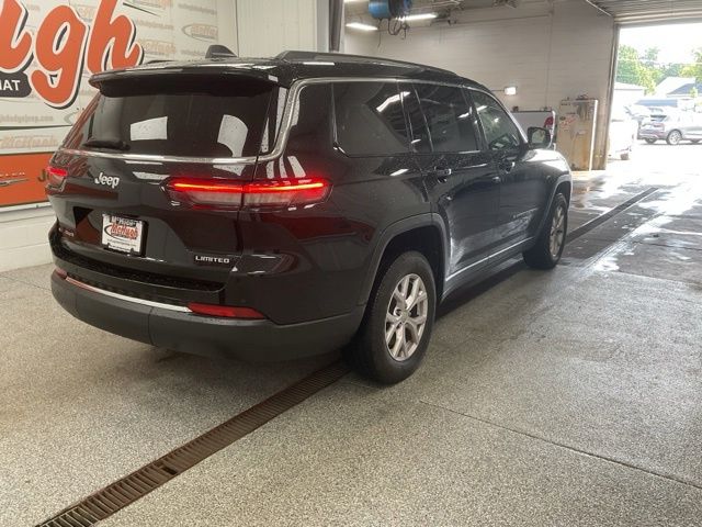 2022 Jeep Grand-Cherokee-L Laredo Altitude 4x4 - Image 5