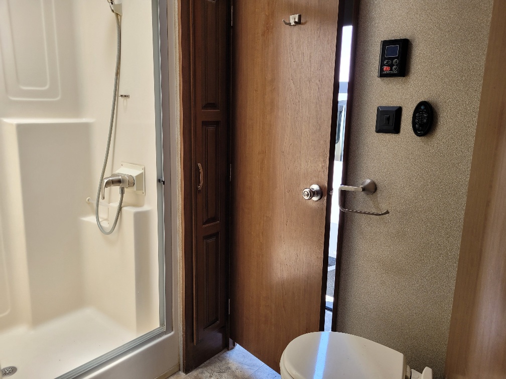 2019 Forest River Cedar Creek Hathaway Edition 38FLX - Image 18