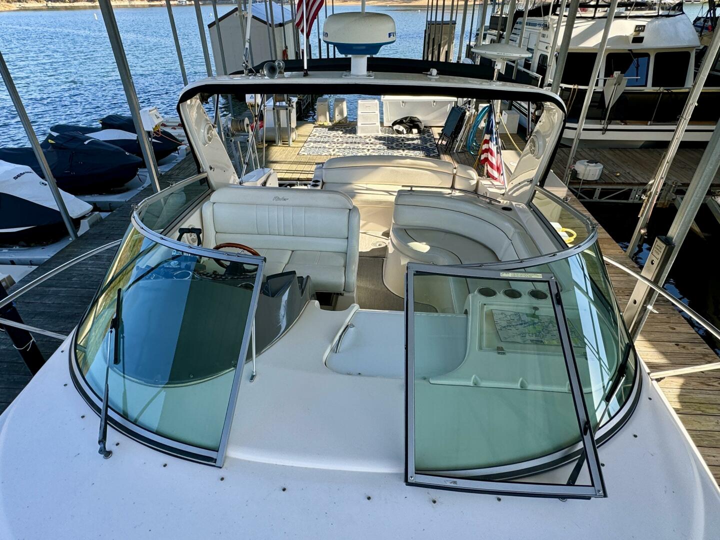 2004 Rinker 342 Fiesta Vee - Image 36