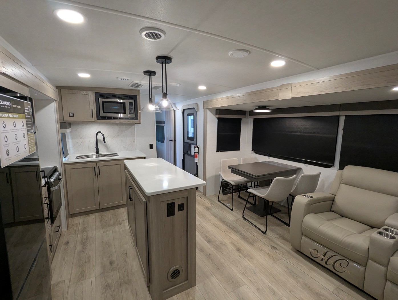 2026 Forest River Rockwood Ultra Lite 2906RL - Image 26