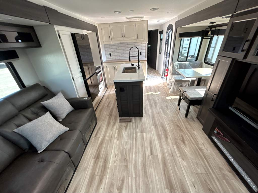 2026 VENTURE RV SPORTTREK 343VIK - Image 20