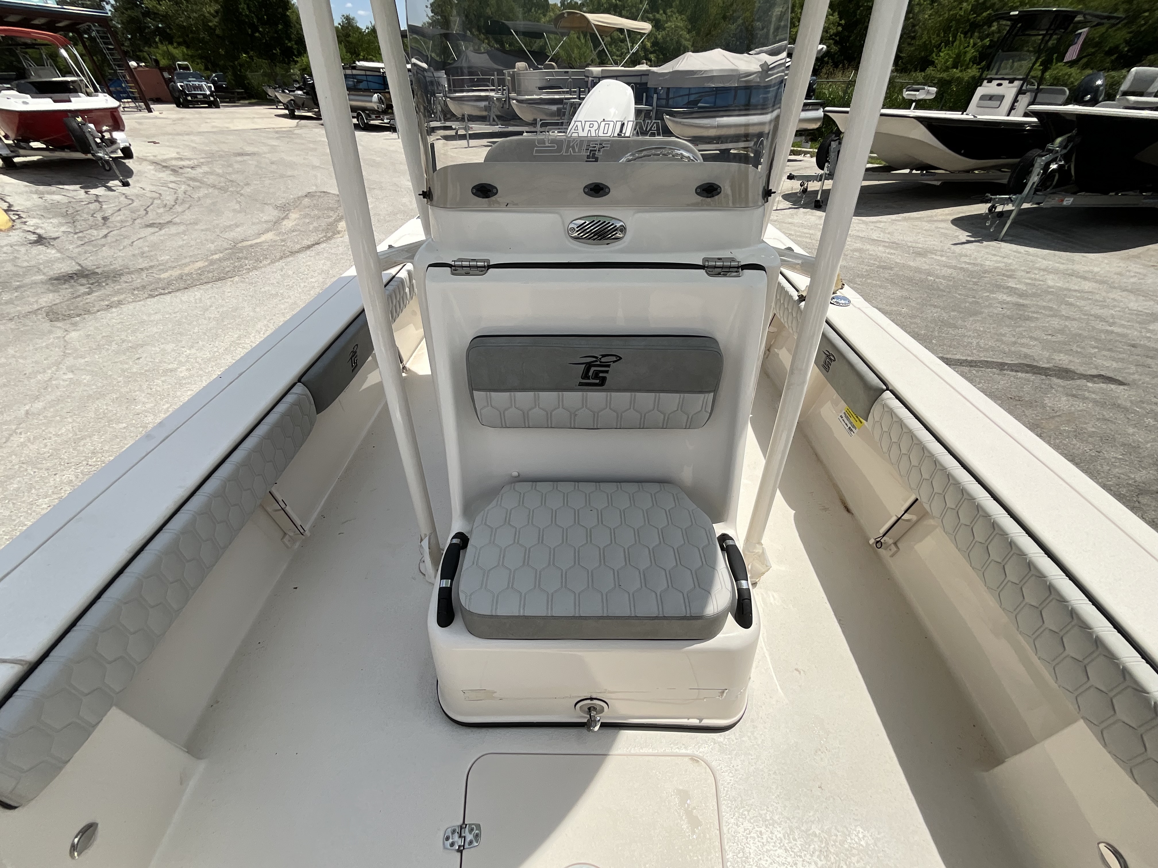 2026 Carolina Skiff 22 Ultra Elite - Image 11