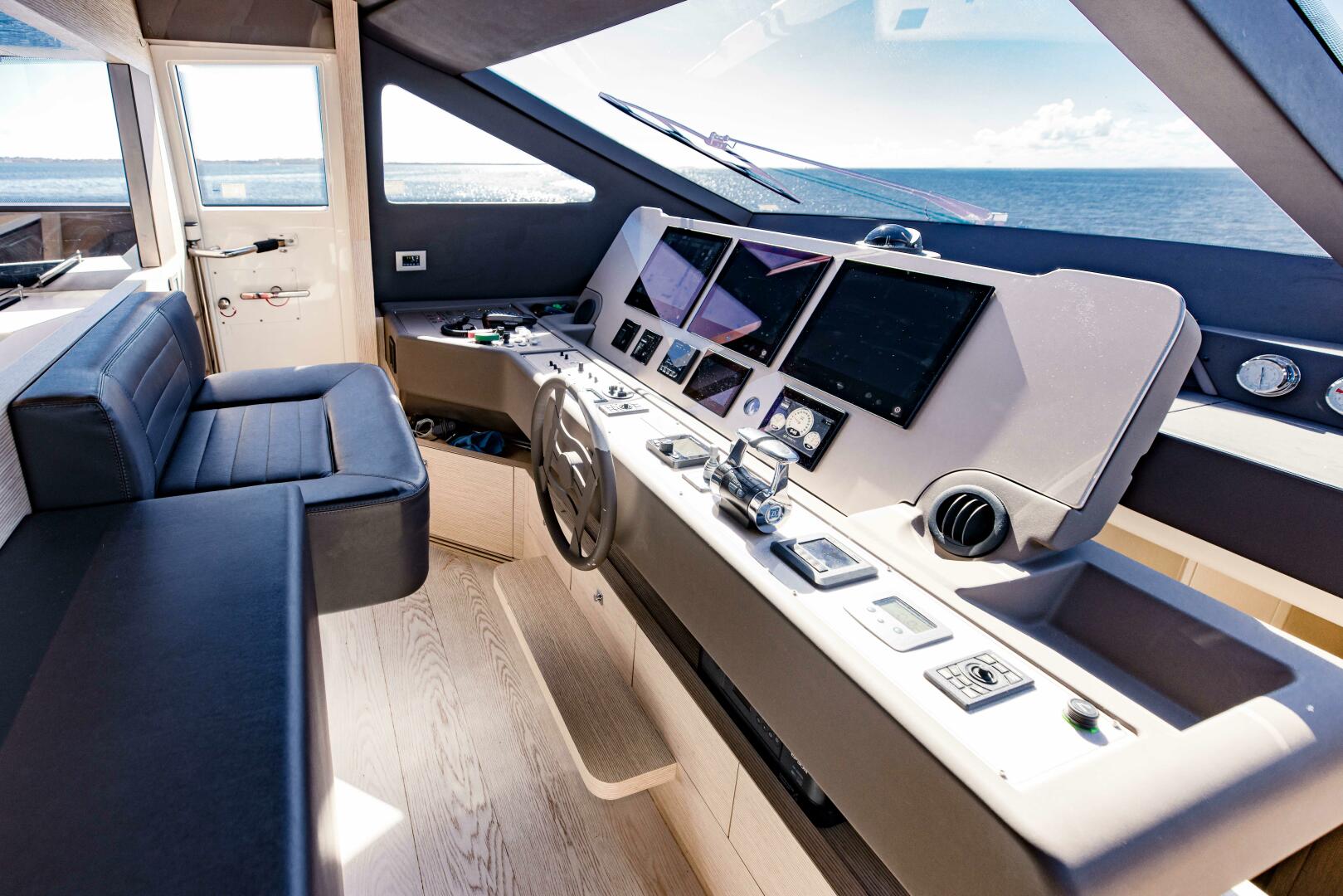 2017 Ferretti Yachts 750 - Image 69