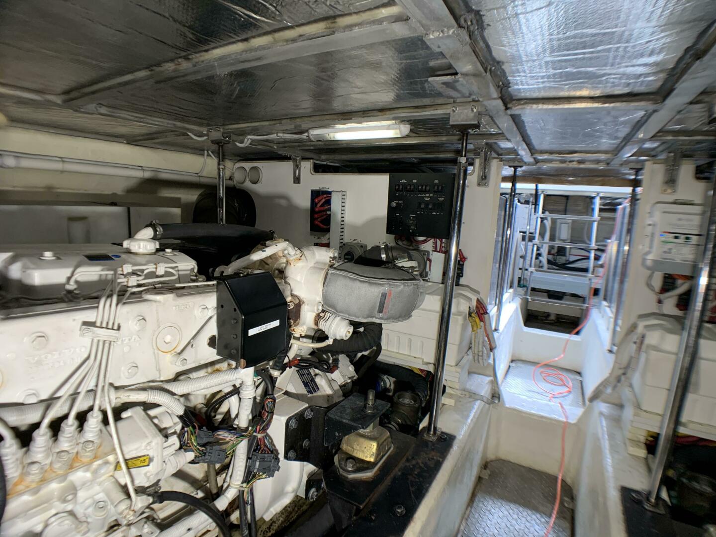 2006 Carver 56 Voyager - Image 42