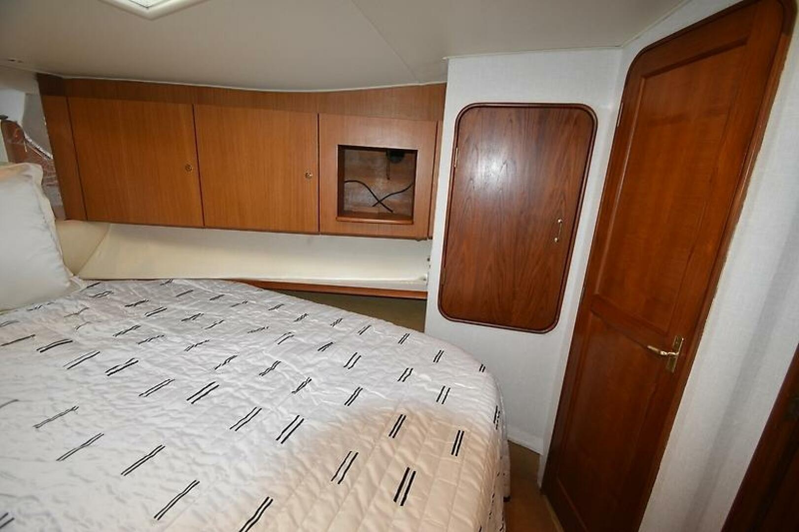 1997 Ocean 48 Convertible - Image 41