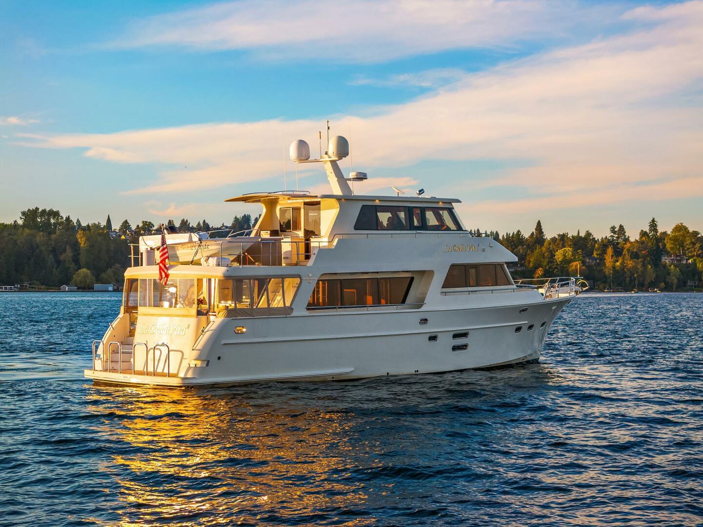 2014 Hampton 720 Skylounge LRC - Image 109