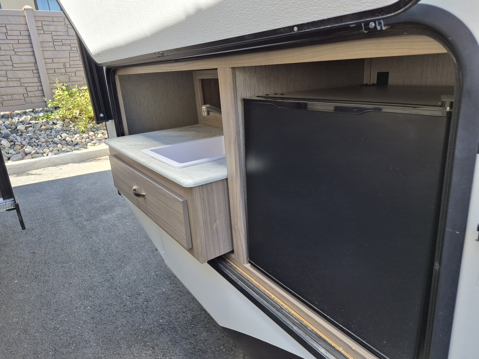 2021 Coachmen Freedom Express Ultra Lite 238BHS - Image 4