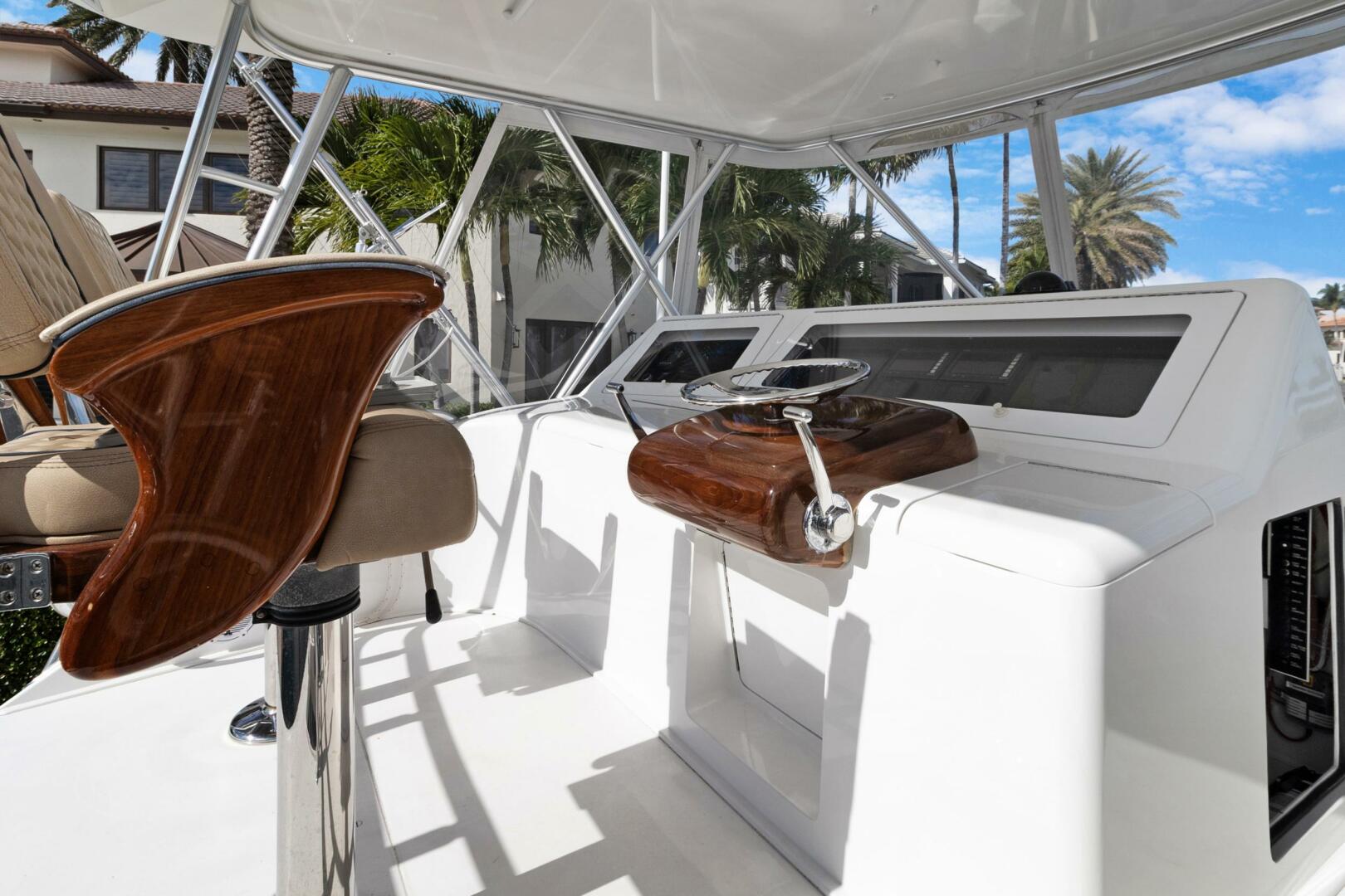 2015 Viking 46 Convertible - Image 23