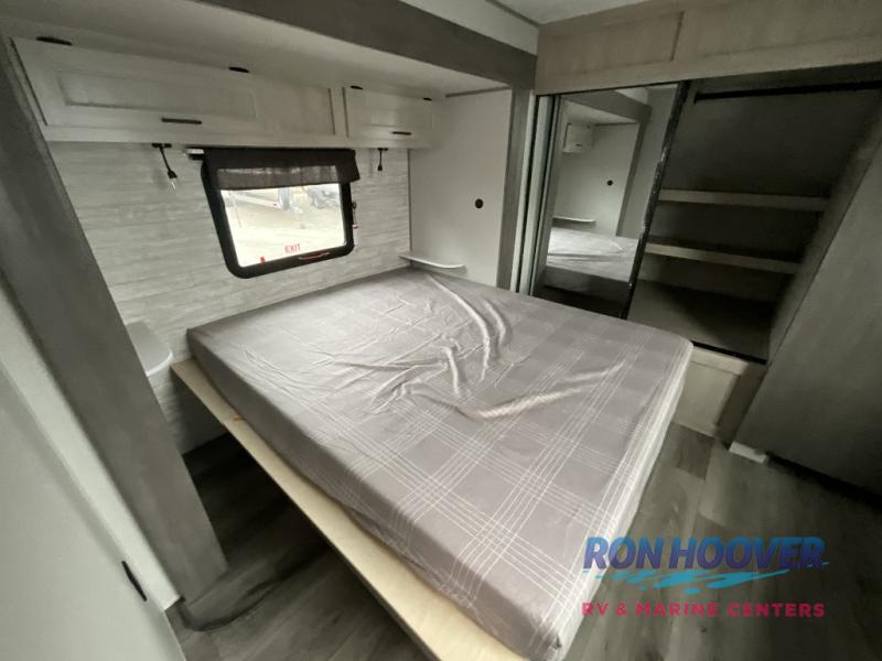 2026 COACHMEN 333DORM - Image 21
