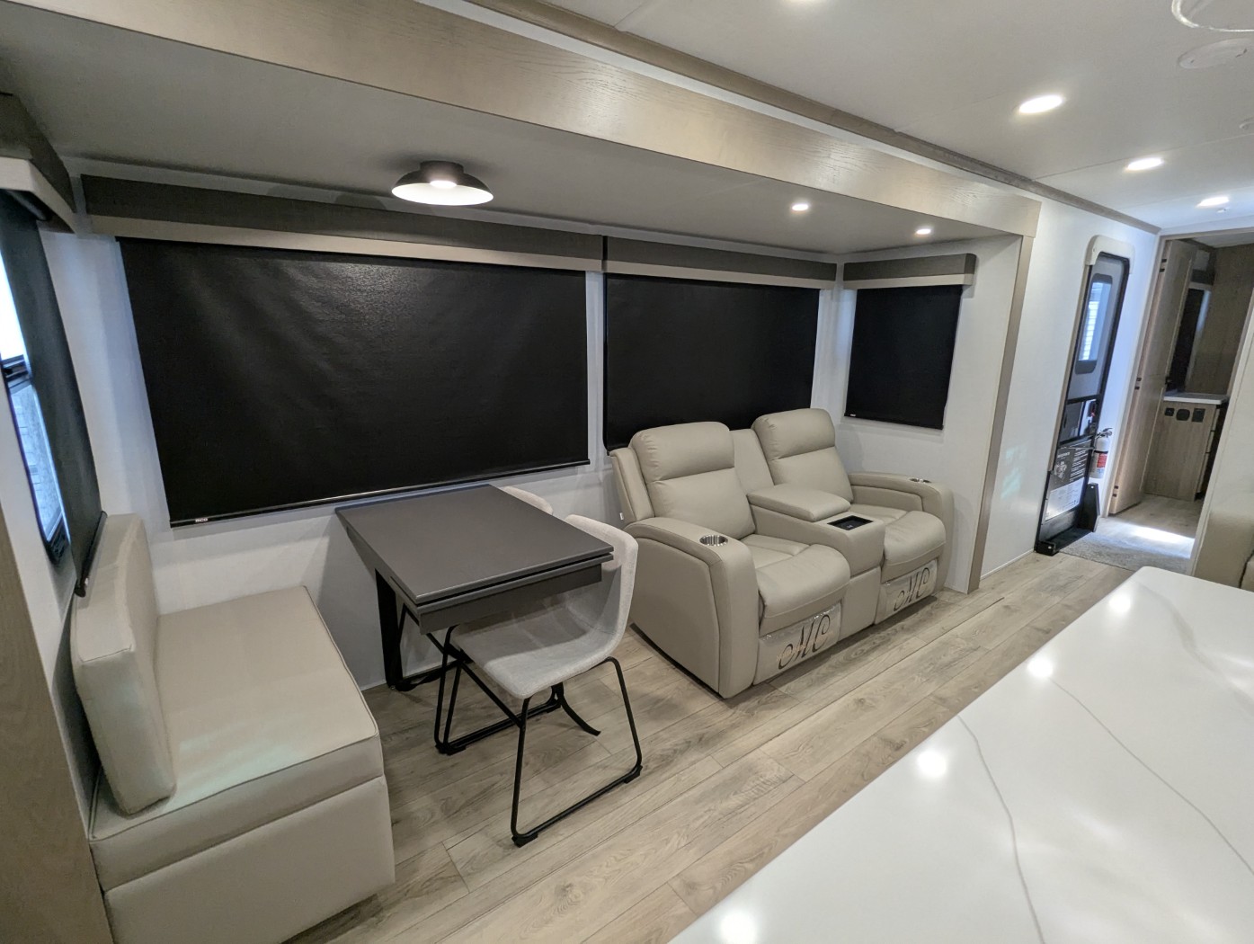 2026 Forest River Rockwood Signature 8339FK - Image 18
