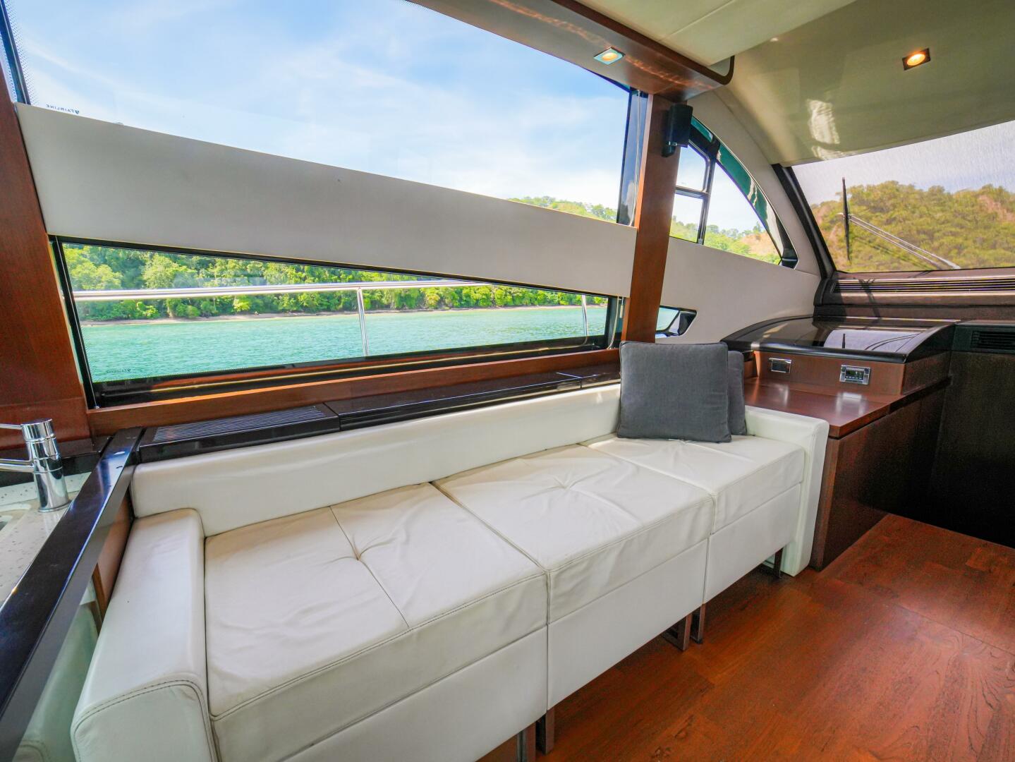 2014 Fairline 50 - Image 30